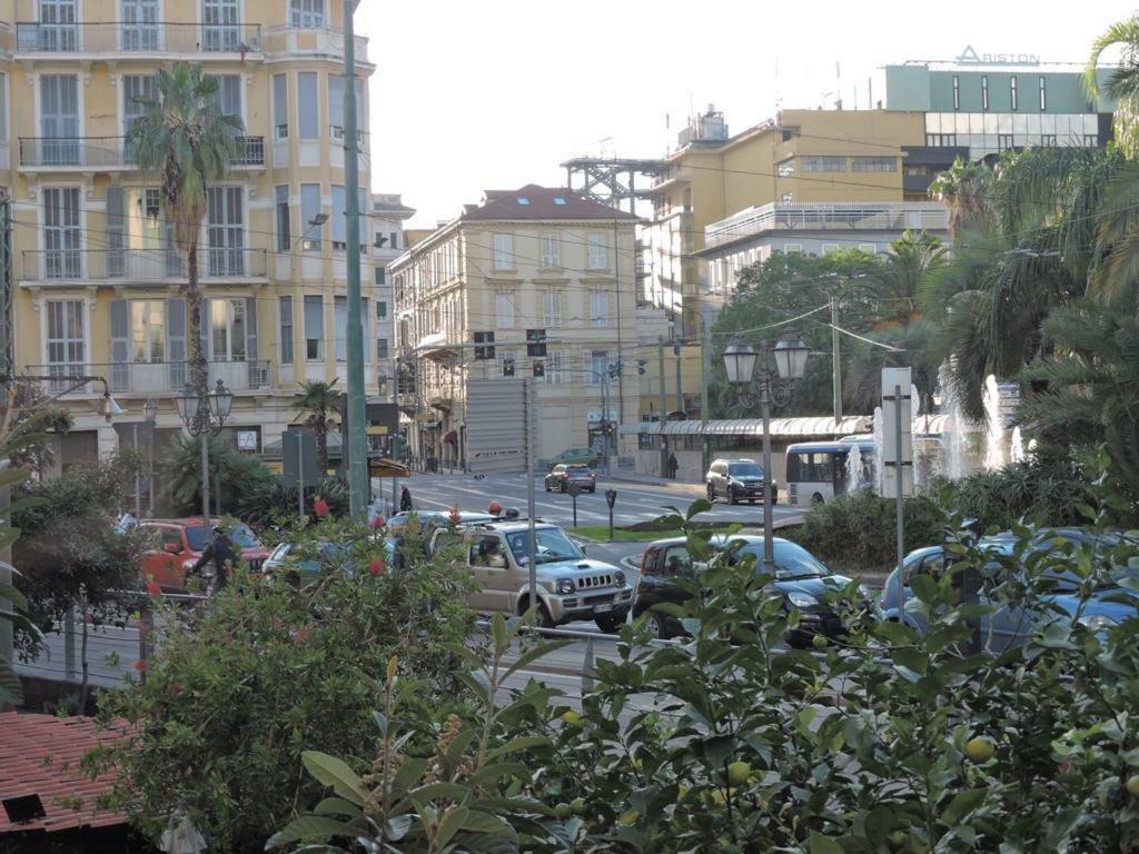 G T Appartamento Sanremo Luaran gambar